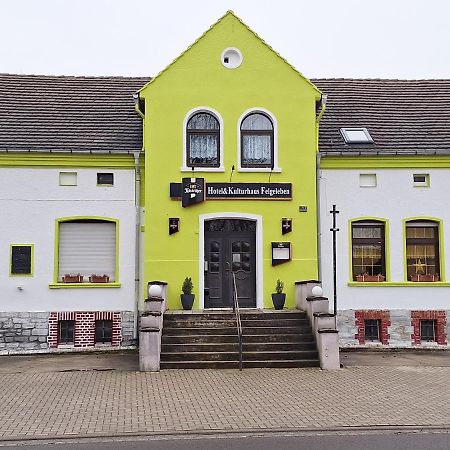 Hotel Kulturhaus Felgeleben Schönebeck Екстериор снимка